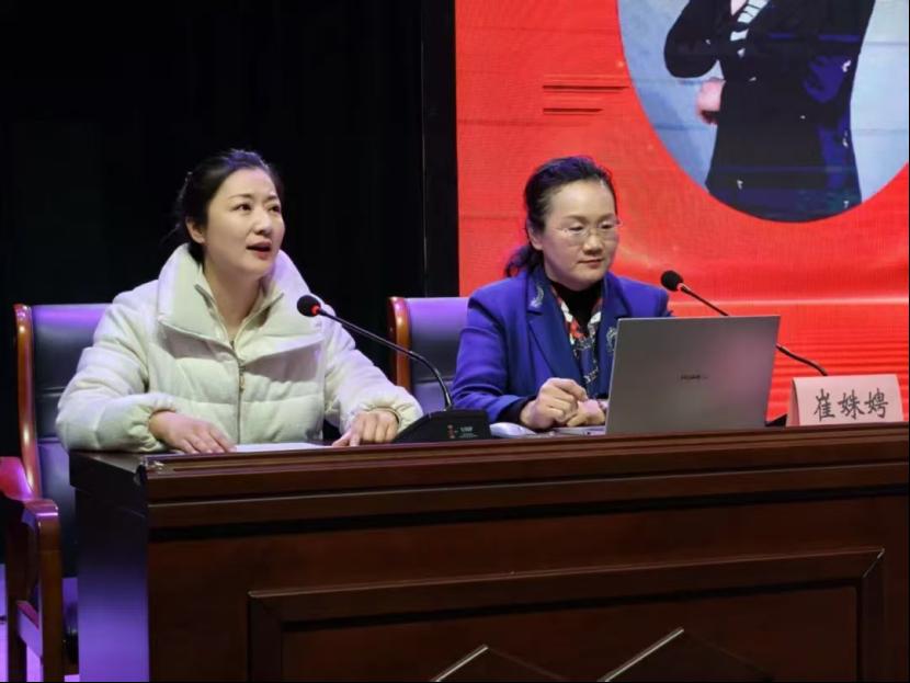 承载着女生们的细腻情感与对未来的期许