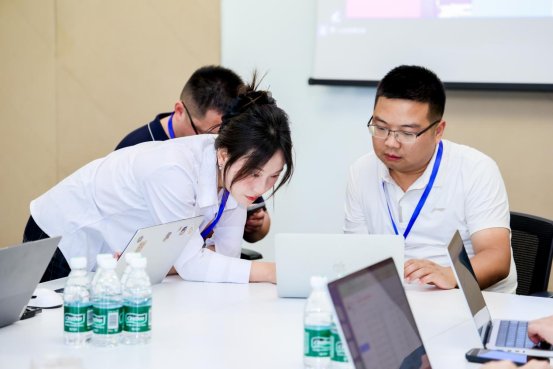 赛事紧扣华体会平台最新版下载“人工智